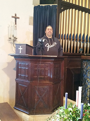 Dave 'the Goth' Regan - Cameraman in Pulpit by Jayl ©